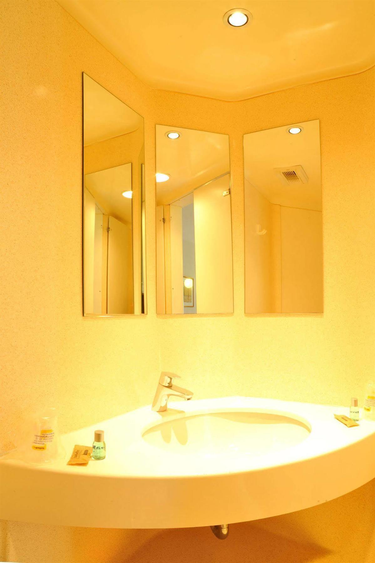 Hotel & Residence Site Du Futuroscope Jaunay-Clan Ngoại thất bức ảnh